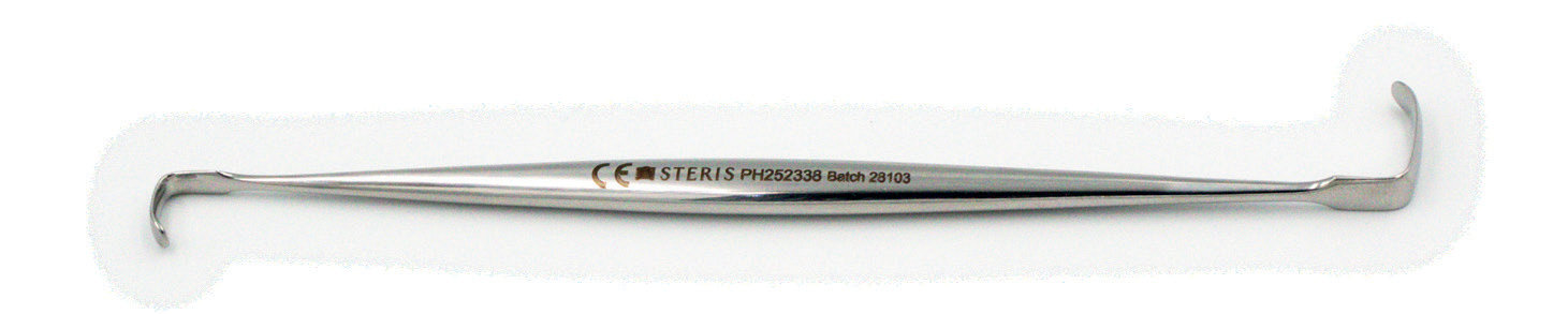 Ragnel Davis Retractor