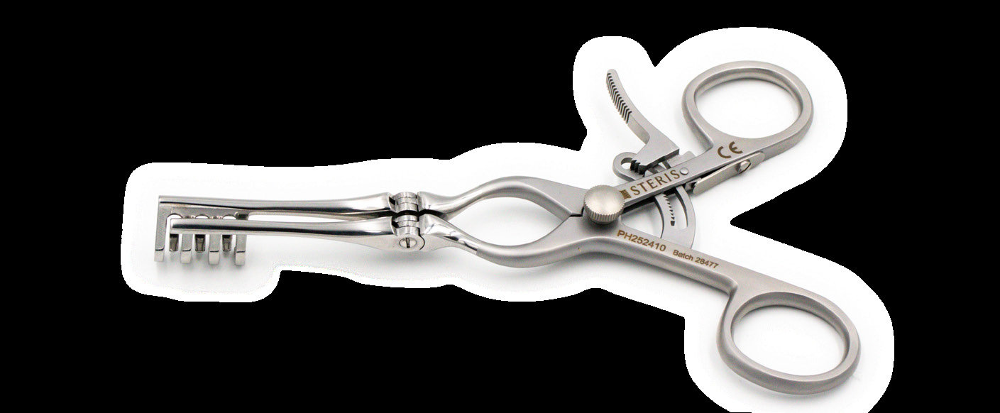 Cone Laminectomy Retractor 3 into 4 Teeth with Hinged Arms